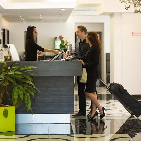 Best Western Plus Hotel Arcadia-2